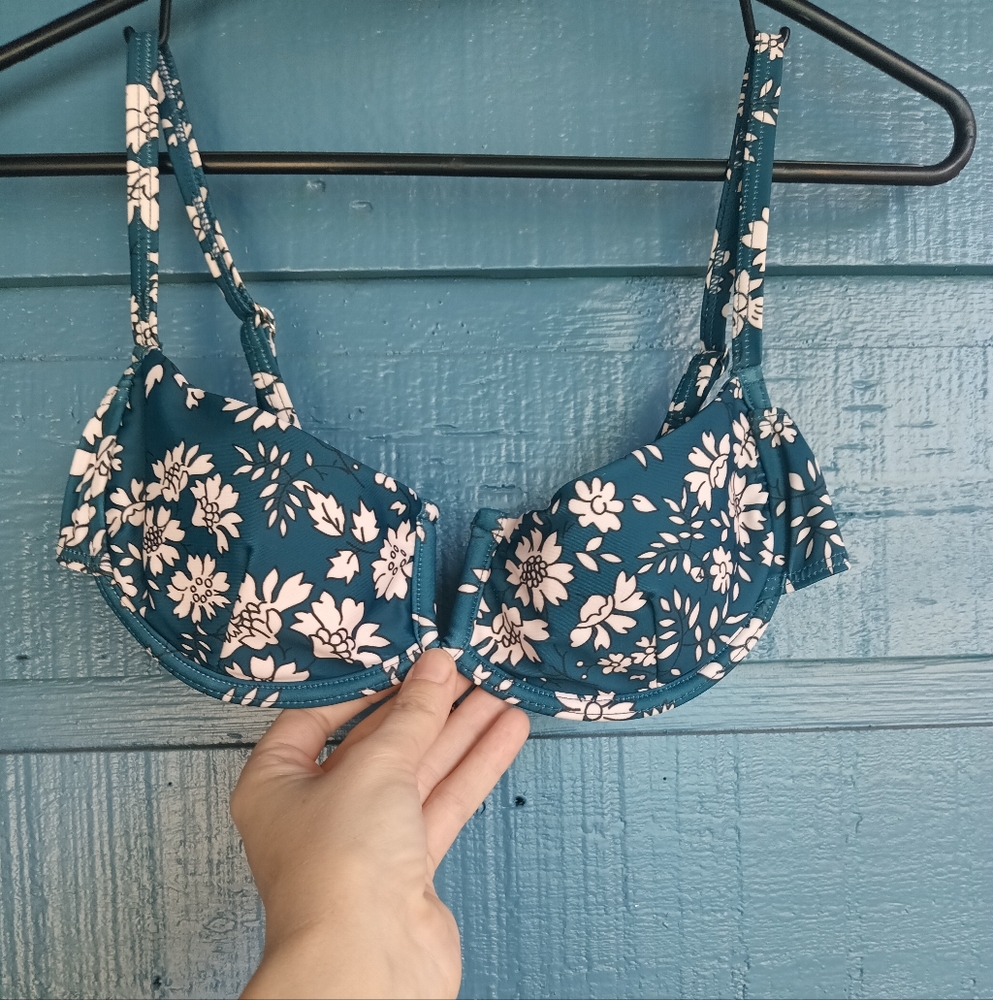 SHEIN Teal and White Floral Bikini Top